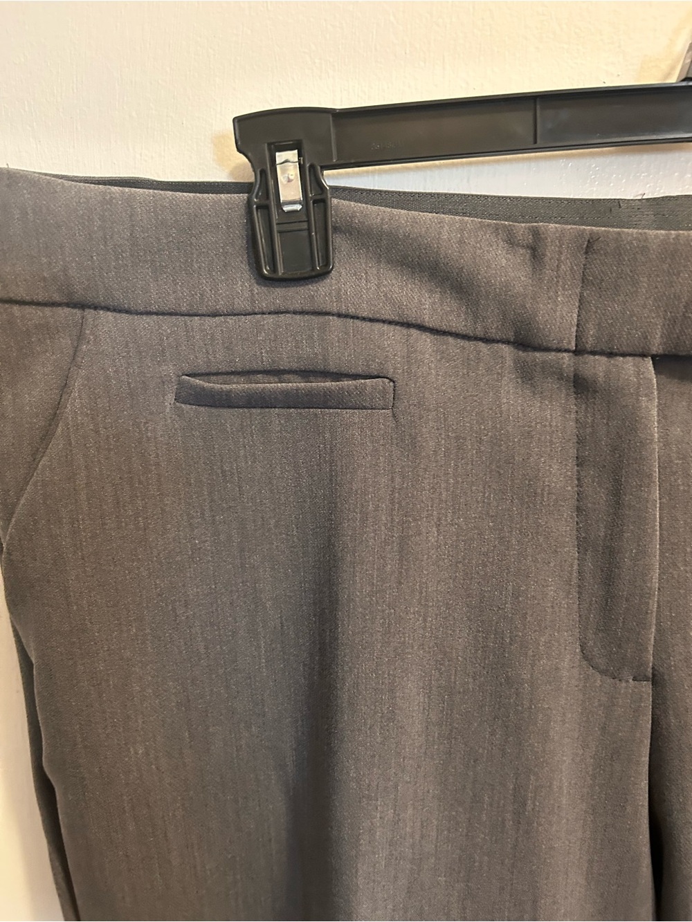 Nice gray slacks - Picture 4 of 4